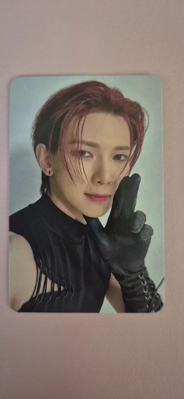 ATEEZ VR CONCERT : LIGHT THE WAY