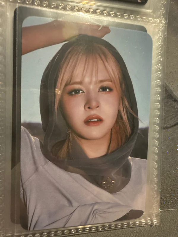 Fe3O4: BREAK WITHMUU POP-UP STORE BUCKET HAT