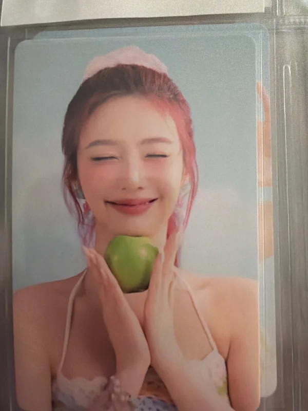 2025 SEASON'S GREETINGS SM STORE
