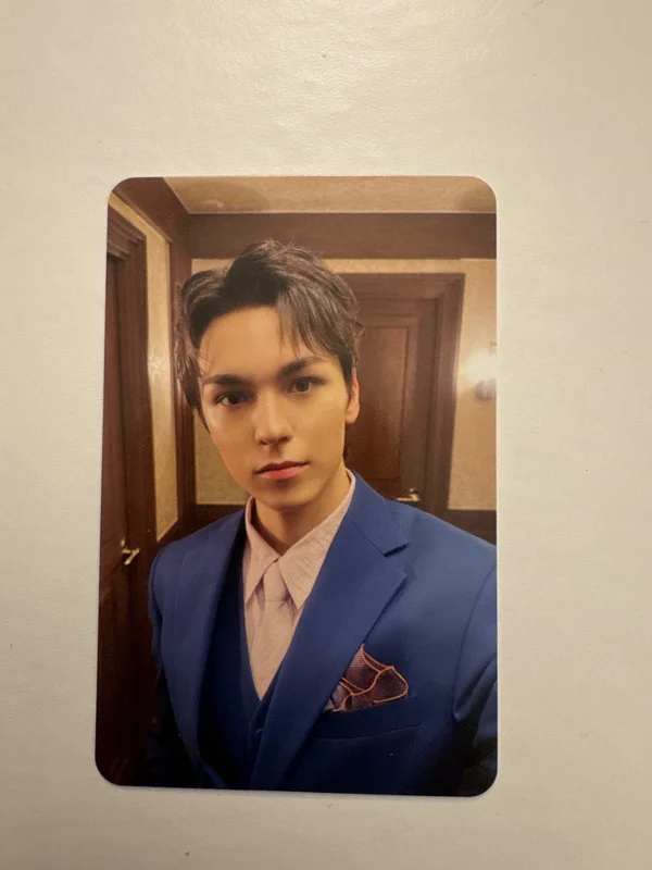 Vernon SPILL THE FEELS CARAT Ver.
