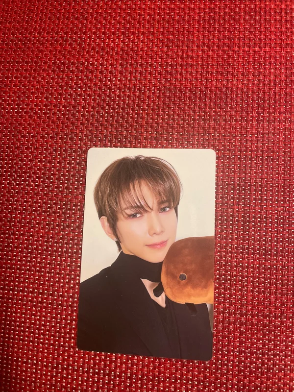 GOLDEN HOUR : Part.2 hello82 POP-UP Exclusive