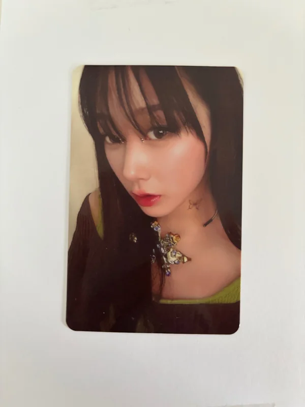 Better Things RANDOM TRADING CARD A VER.