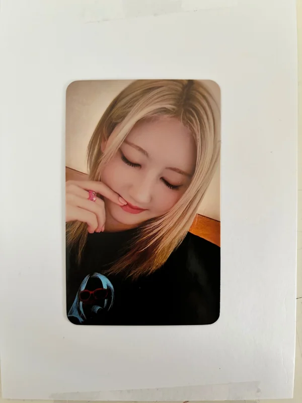 DRIP WEVERSE WHITE DAY LUCKY DRAW