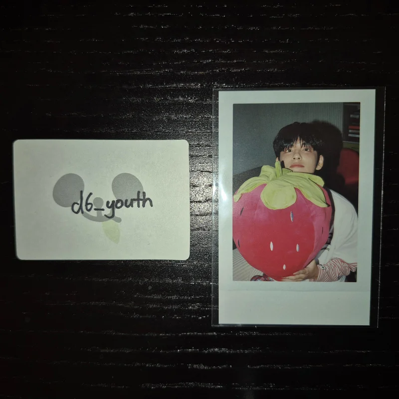 2026 SEASON'S GREETINGS 'PRESS THE BUTTON'