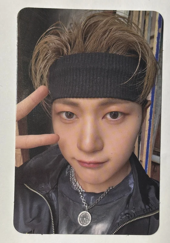 YOUTH IN THE SHADE DIGIPACK Ver.