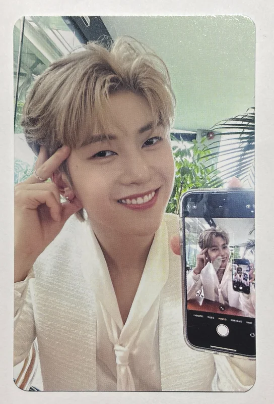 2023 ZEROBASEONE FAN-CON TRADING CARD