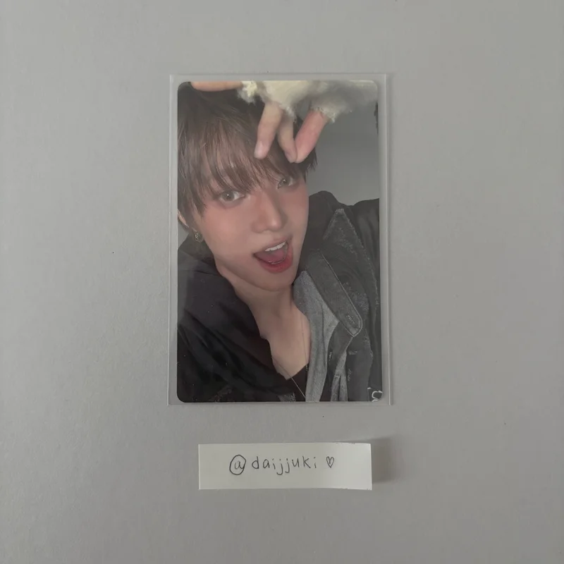 Back to Life ROAR ver. STUDIO CHOOM GIFT