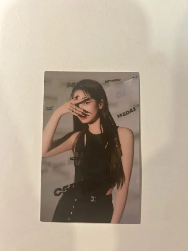 BETWEEN 1&2 DAHYUN MESSAGE PHOTOCARD