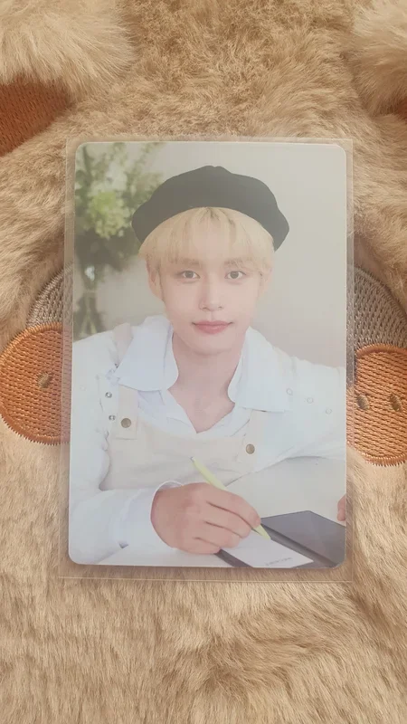 Kim Jiwoong 2025 Seasons Greetings