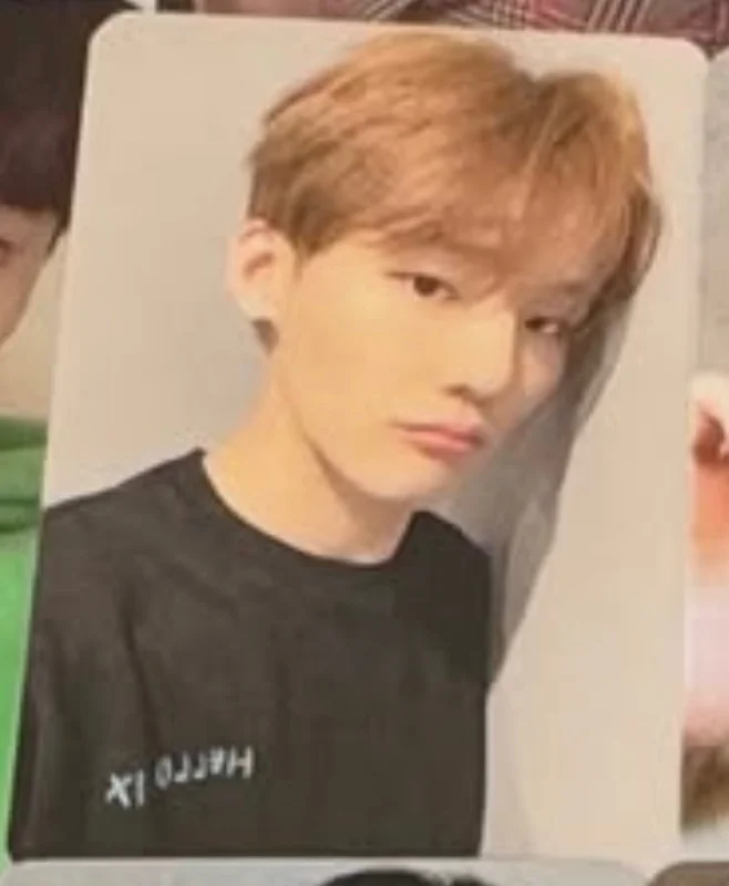 2020 CIX 1ST ONLINE FAN MEETING "HELLO, FIX" MAN TO MAN T-SHIRT