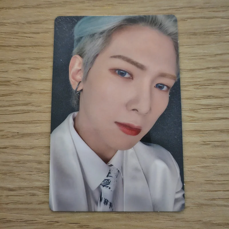 THE WORLD EP.1 : MOVEMENT DIGIPAK VER. hello82