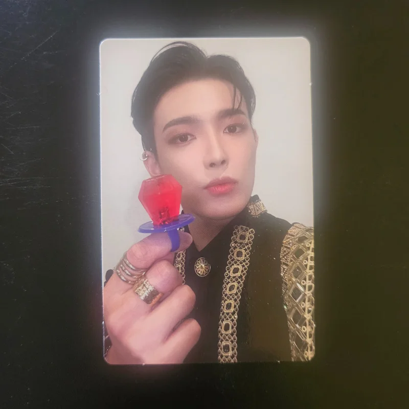 Ateez Hongjoong photocard