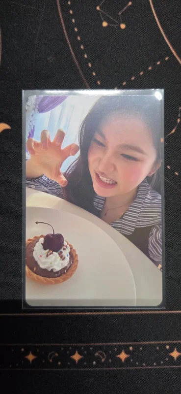 Red Velvet FAN-CON [A Day in Red & Velvet] RANDOM TRADING CARD