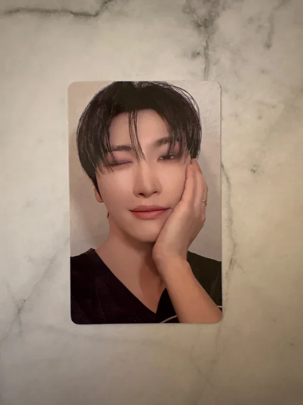 ATEEZ 7TH ANNIVERSARY OFFICIAL POP-UP '8ROOM' RANDOM PHOTOCARD PACK ver.B