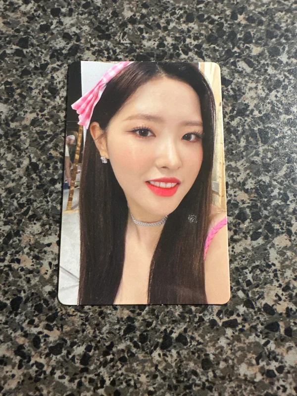 LOONA Olivia Hye 'Flip that D ver' Photocard | Sold by dis_k0