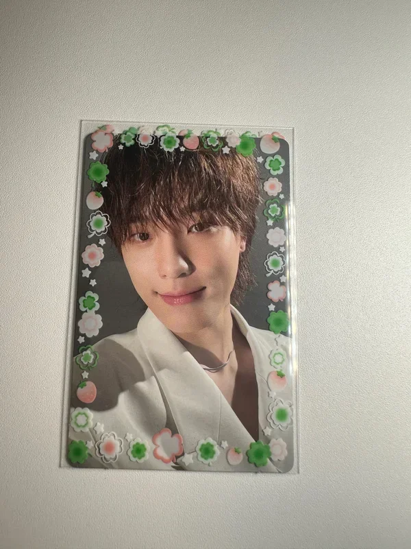 SEVENTEEN WORLD TOUR [NEW_] Trading Card Set
