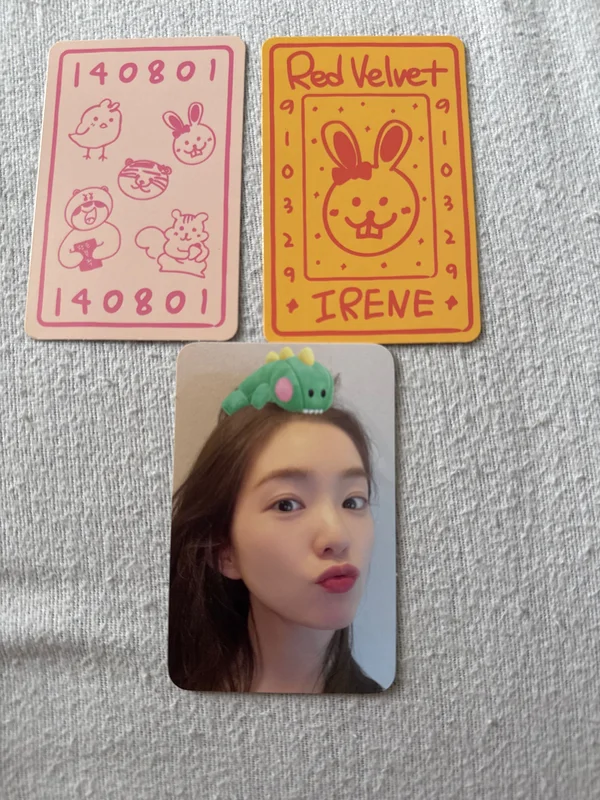 8th Anniversary Acrylic Stand & AR Voice Card Set