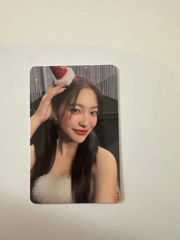 2022 PINK CHRISTMAS PHOTO CARD RANDOM PACK
