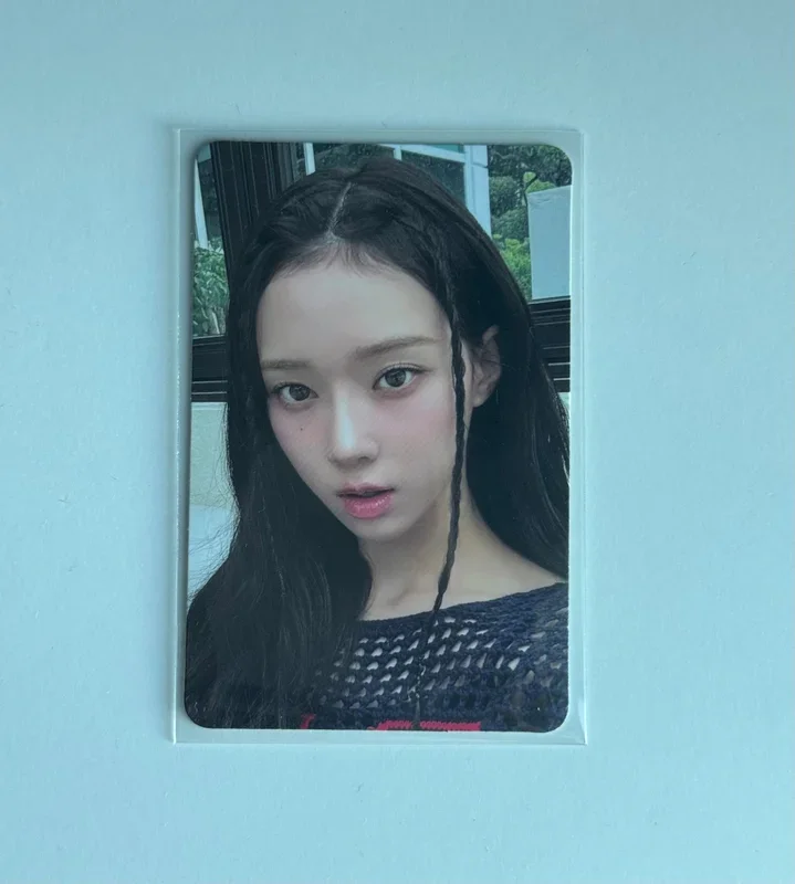 MY WORLD TRADING CARD SET A
