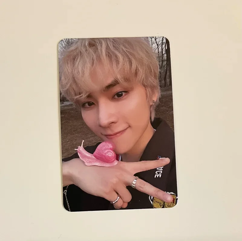 Give Me That Photo Book Ver.