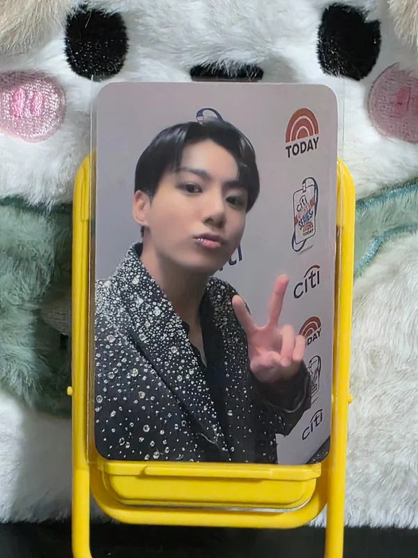 Jungkook 'GOLDEN' M2U 2.0 - Lucky Draw