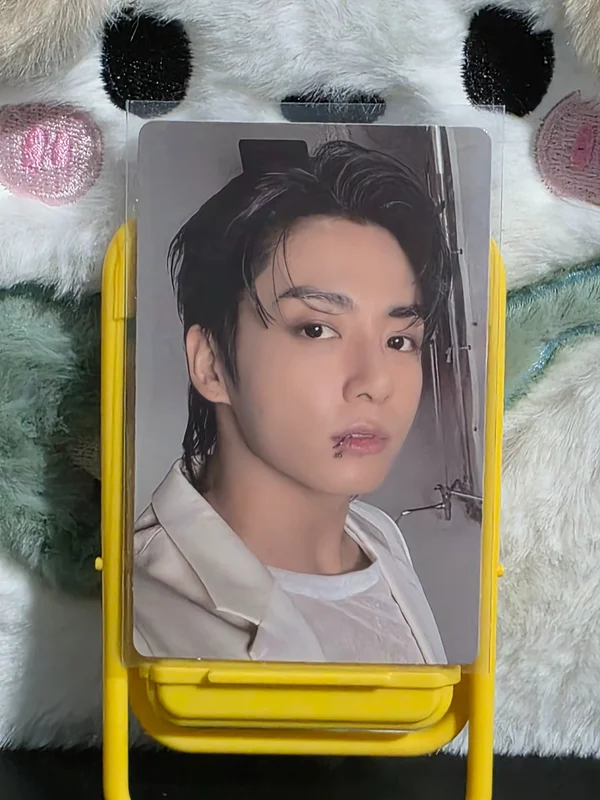 Jungkook 'GOLDEN' - Album Ver. PC 2