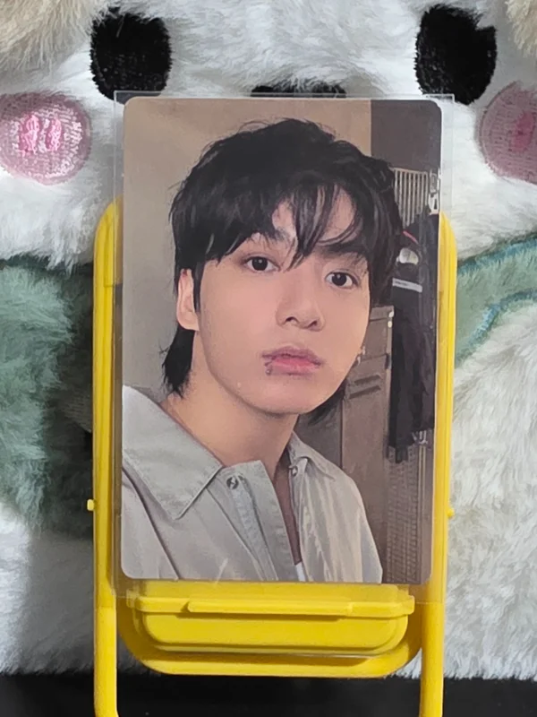 Jungkook 'GOLDEN' - Album Ver. PC 3
