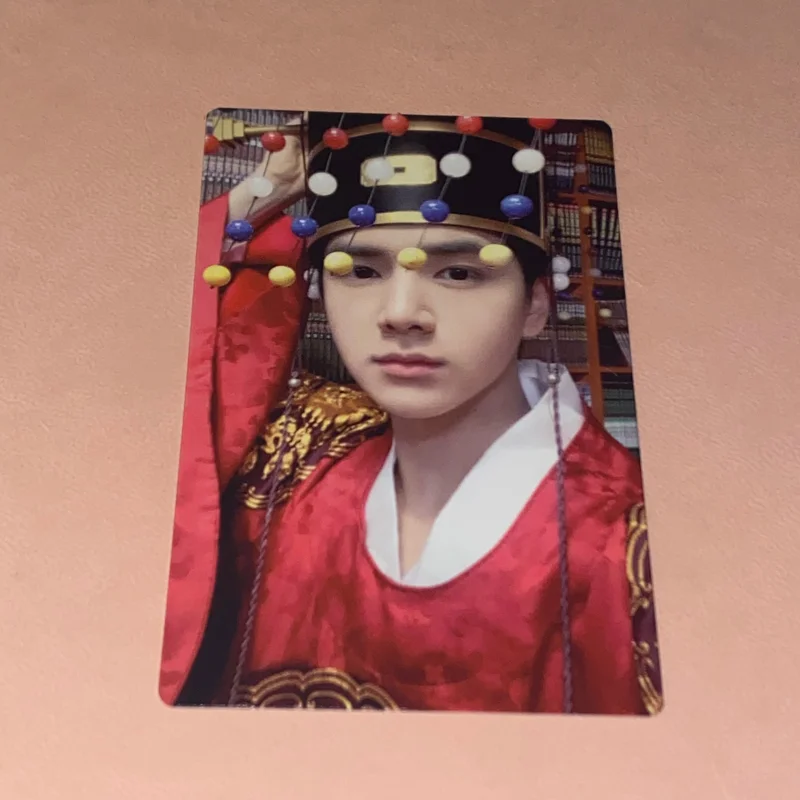 BE YOUR OWN KING BEADS BRACELET