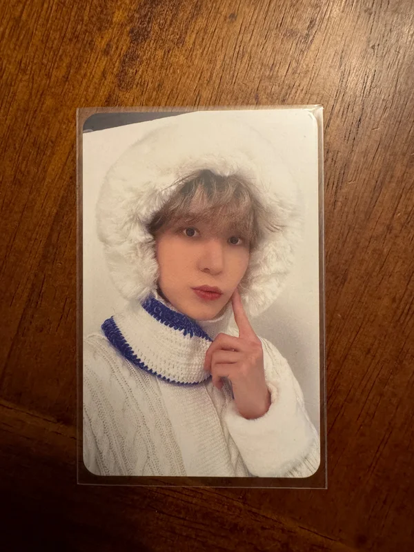 Yunho ATEEZ WINTER SPEACIAL MD : SNOWMAN FACTORY SPECIAL GIFT