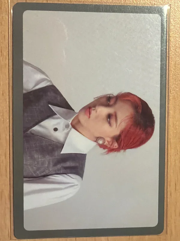 Eyes wide open Pre-Order Jihyo