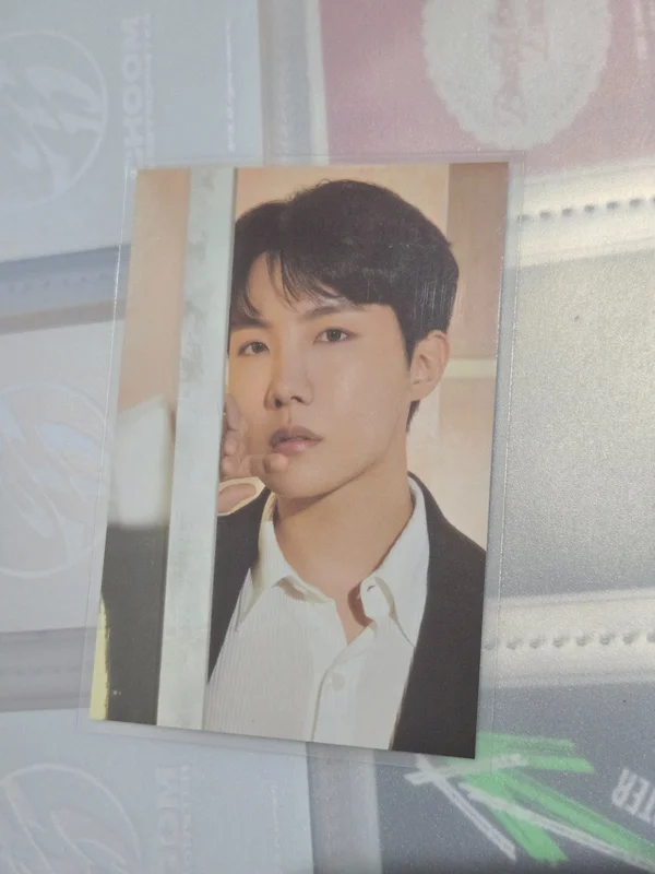 HYBE INSIGHT The Daydream Believers PHOTOCARD SET