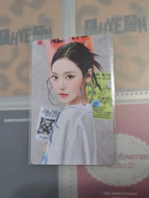 2025 SEASON'S GREETINGS RANDOM TRADING CARD [A ver.]