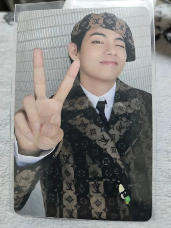 DICON PHOTOCARD 101 : CUSTOM BOOK / BEHIND BTS since 2018 (2018-2021 in USA)