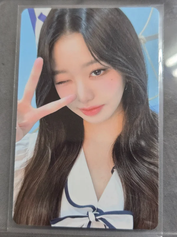 IVE 4th OFFICIAL FANCLUB 'DIVE' [DIVE INTO IVE] FANCLUB KIT