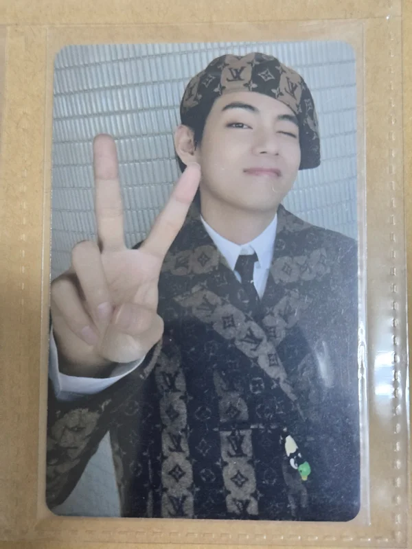 DICON PHOTOCARD 101 : CUSTOM BOOK / BEHIND BTS since 2018 (2018-2021 in USA)