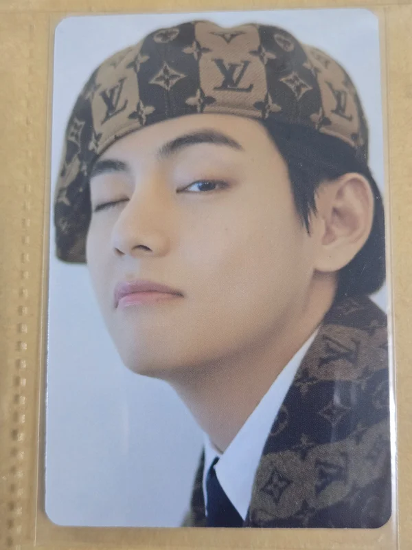 DICON PHOTOCARD 101 : CUSTOM BOOK / BEHIND BTS since 2018 (2018-2021 in USA)