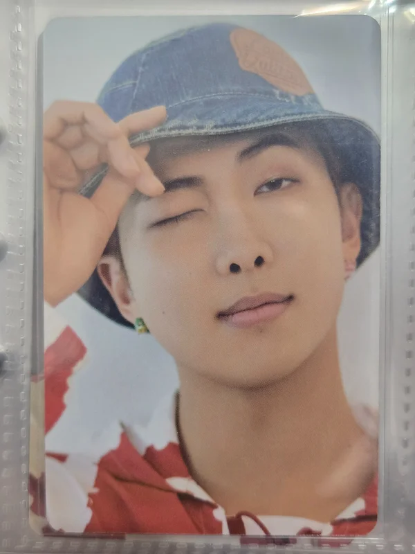 DICON PHOTOCARD 101 : CUSTOM BOOK / BEHIND BTS since 2018 (2018-2021 in USA)