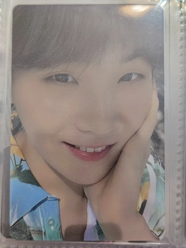 DICON PHOTOCARD 101 : CUSTOM BOOK / BEHIND BTS since 2018 (2018-2021 in USA)