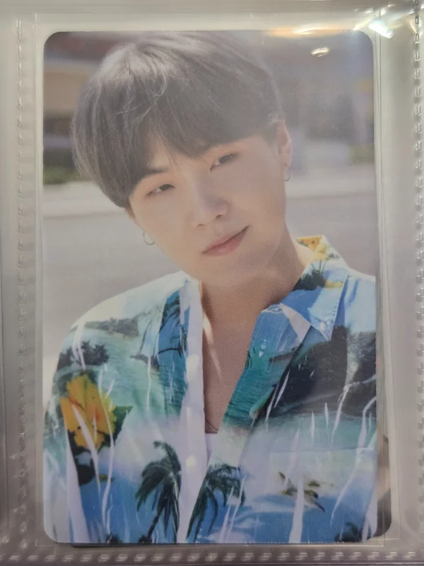DICON PHOTOCARD 101 : CUSTOM BOOK / BEHIND BTS since 2018 (2018-2021 in USA)
