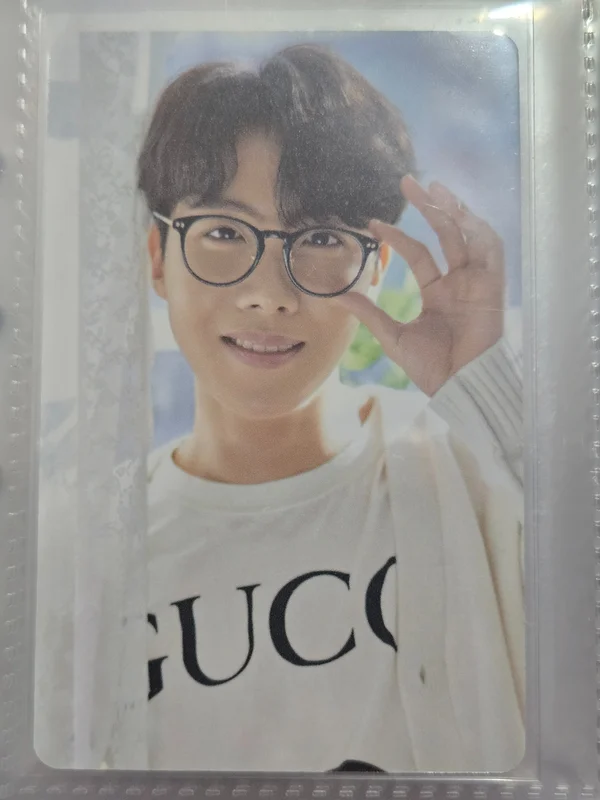 DICON PHOTOCARD 101 : CUSTOM BOOK / BEHIND BTS since 2018 (2018-2021 in USA)