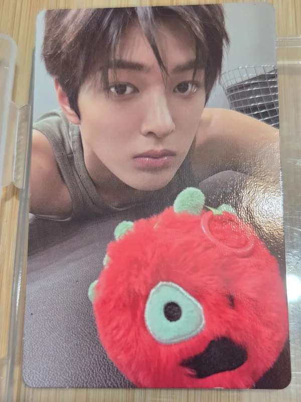 GREENGREEN CORTIS Ball REDRED ver.