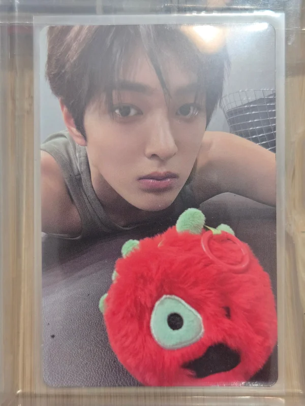 GREENGREEN CORTIS Ball REDRED ver.