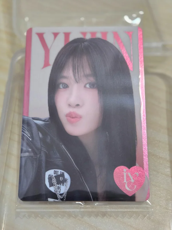 IVE FROM STARSHIP ENTERTAINMENT WITH AMUSE WAFERS 2