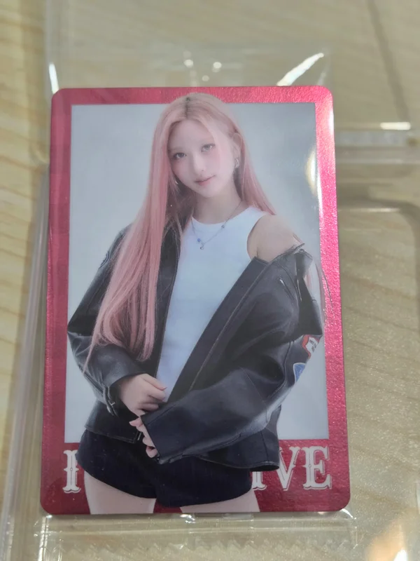 IVE FROM STARSHIP ENTERTAINMENT WITH AMUSE WAFERS 2