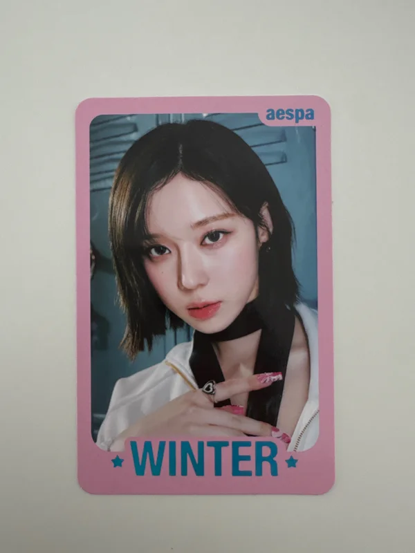 MY WORLD TRADING CARD SET A