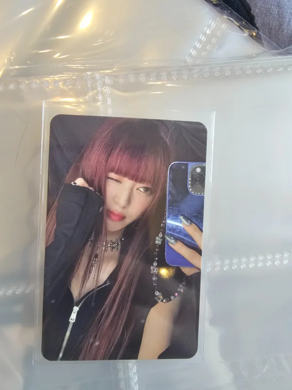 YUNA / ITZY : BORN TO BE STANDARD VER.