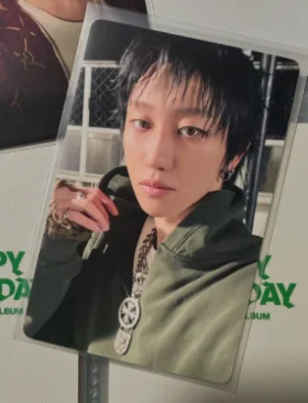 HAPPY BURSTDAY YIZHIYU