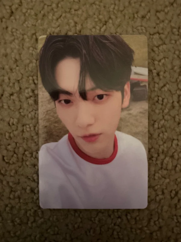 Season of TXT: Midsummer Random Photocard Set Sunrise Red ver.