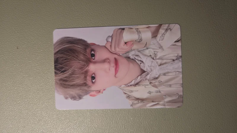 YURA YURA Limited Edition B