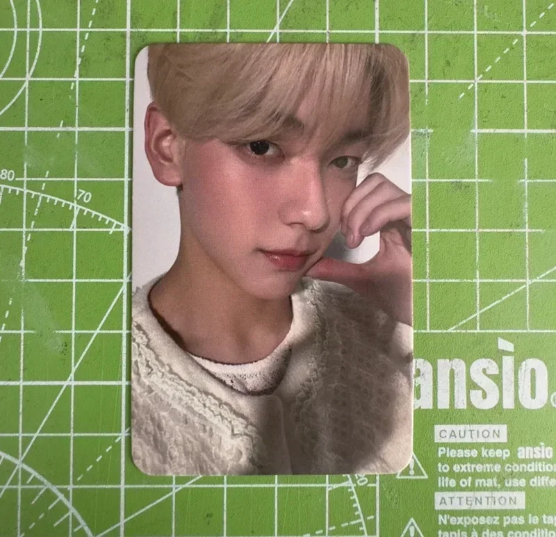 OnlyOneOf JunJi 'line sun goodness WHITE Ver.' Photocard | Sold by